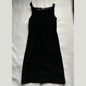 60s Betty Barclay Sleeveless Black Velvet Dress